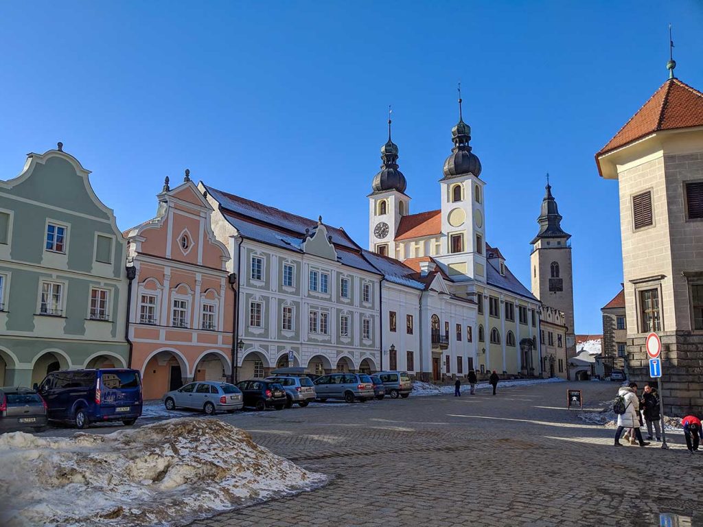 Brno Day Trip: Colorful buildings and church in Telč