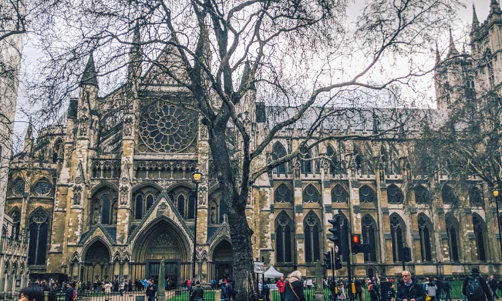 People lining up outside Westminster Abbey in London
